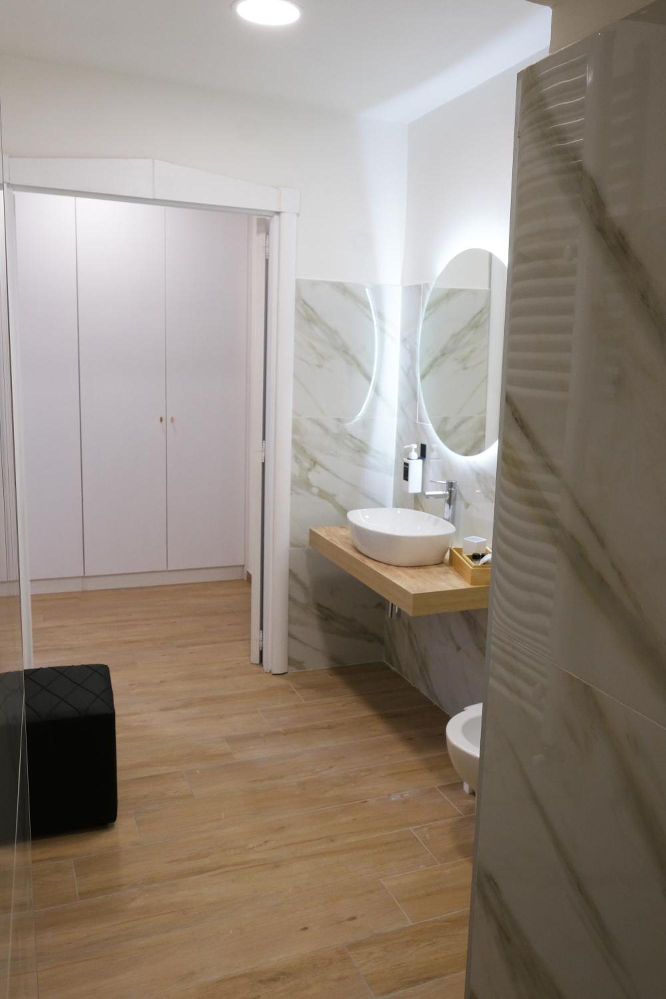 Appartamento Toledo 292 Luxury House Napoli Esterno foto