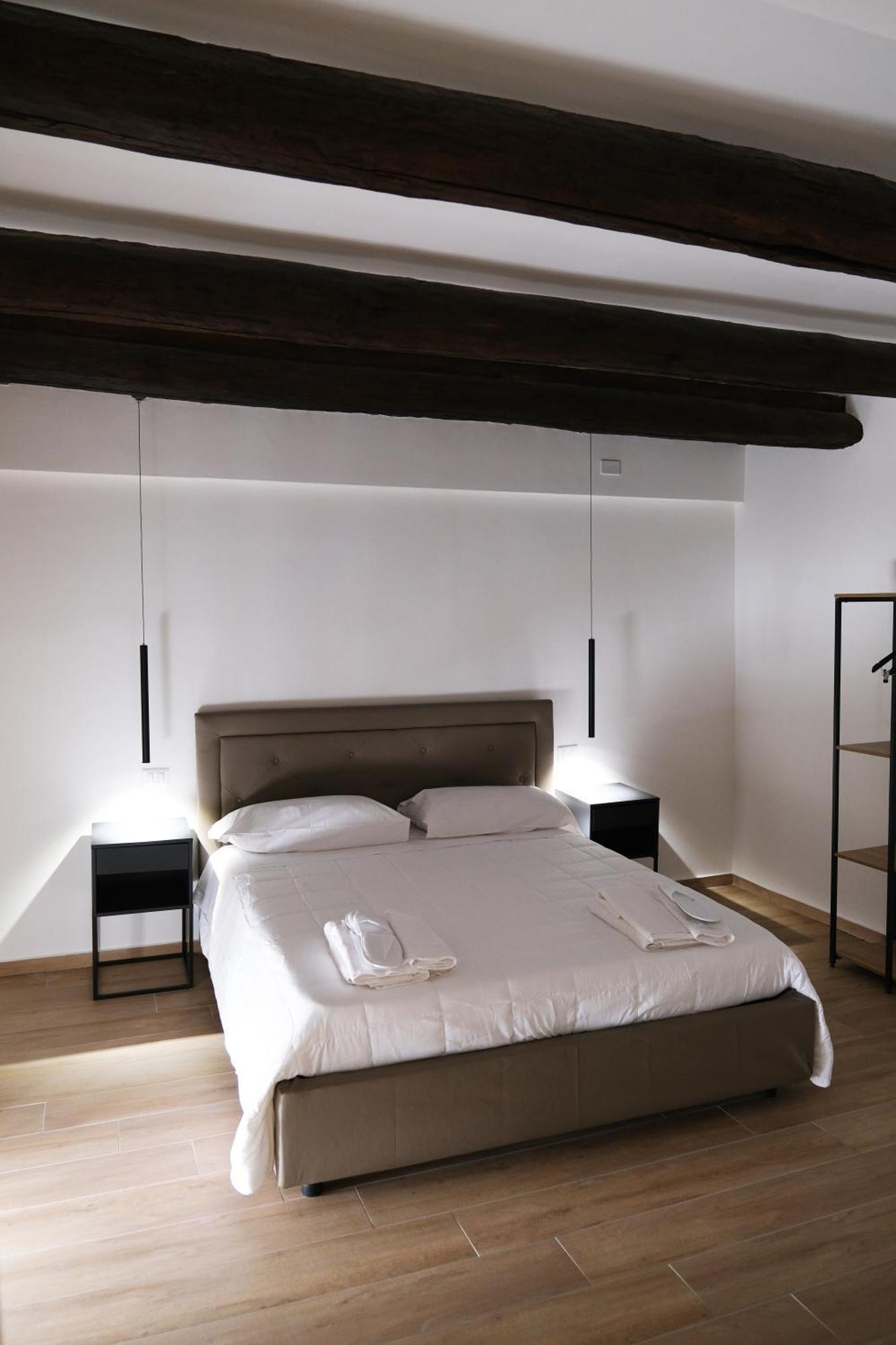 Appartamento Toledo 292 Luxury House Napoli Esterno foto
